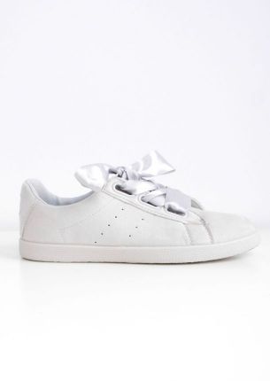 Trampki zamsz ze wstążką