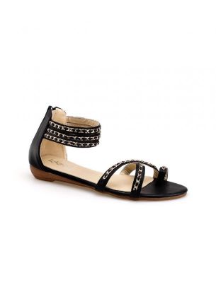 Sandaly na delikatnej koturnie