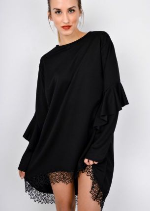 Asymetryczna sukienka oversize z gipiurą